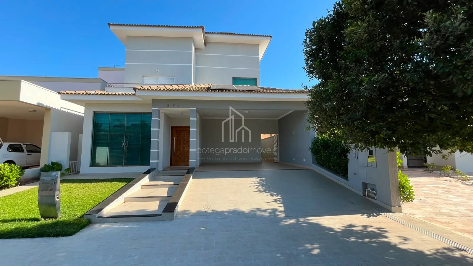 Casa Alto Padrão, 4 suítes, à venda no Condomínio Village Damha